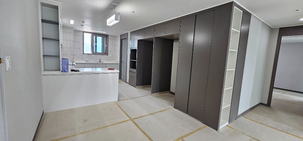 주방 카운터 상판 마감 상태